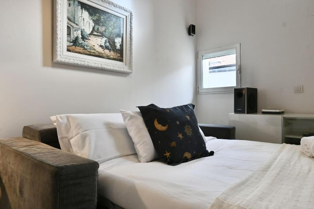 For You Rentals Apartamento Temporal Con Encanto A Pocos Metros Del Sol Myr13 Мадрид Екстер'єр фото