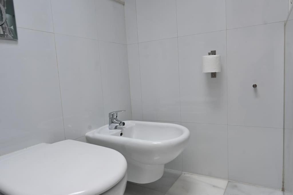 For You Rentals Apartamento Temporal Con Encanto A Pocos Metros Del Sol Myr13 Мадрид Екстер'єр фото
