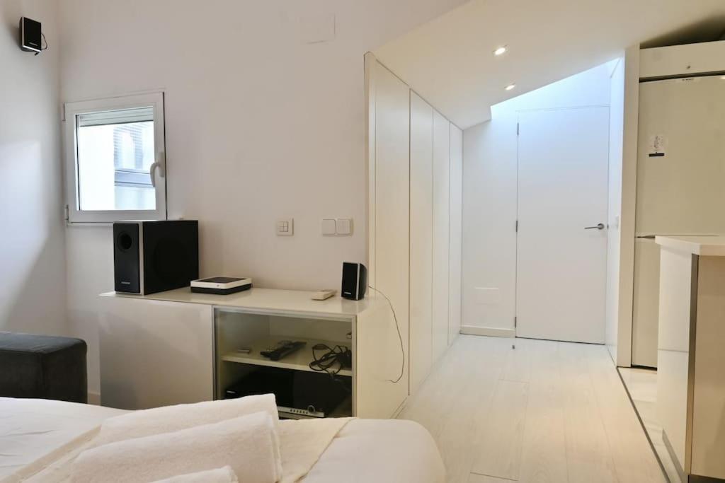 For You Rentals Apartamento Temporal Con Encanto A Pocos Metros Del Sol Myr13 Мадрид Екстер'єр фото