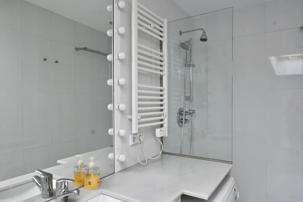 For You Rentals Apartamento Temporal Con Encanto A Pocos Metros Del Sol Myr13 Мадрид Екстер'єр фото