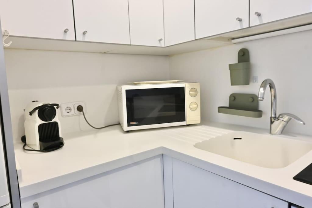 For You Rentals Apartamento Temporal Con Encanto A Pocos Metros Del Sol Myr13 Мадрид Екстер'єр фото